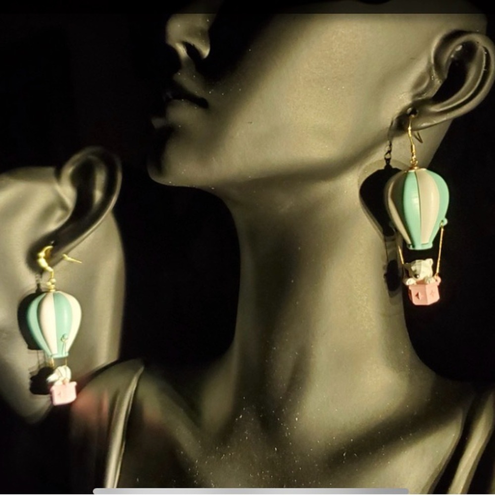 Elegant Cartoon Polar Bear Hot Air Balloon Earrings